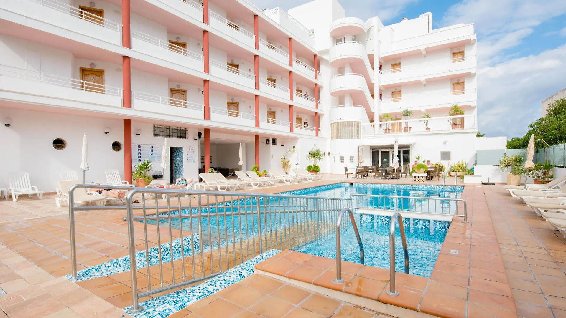 ** شقة فندقية سان أنطونيو Apartamentos La Kiki إسبانيا